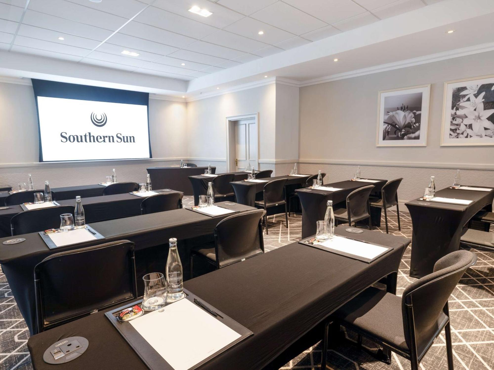 Southern Sun The Cullinan Ciudad del Cabo Exterior foto